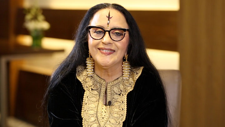 HILARIOUS! Ila Arun sings her classic songs in different emotions! | Peechha Karti Parchhaiyan HILARIOUS! Ila Arun sings her classic songs in different emotions! | Peechha Karti Parchhaiyan
