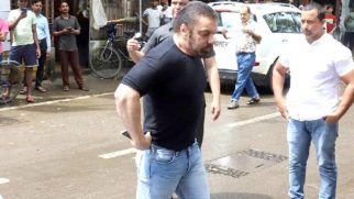 Sohail Khan arrives with son Nirvaan at Anil Mehta’s last rites