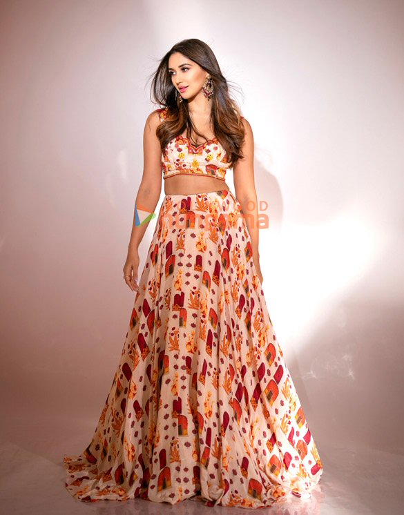 nikita dutta 1 124