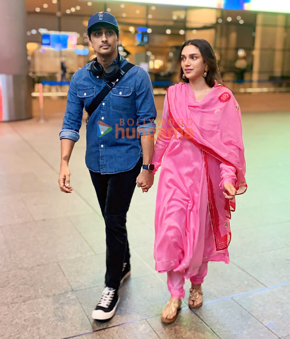 photos aditi rao hydari and siddharth snapped at the airport 3