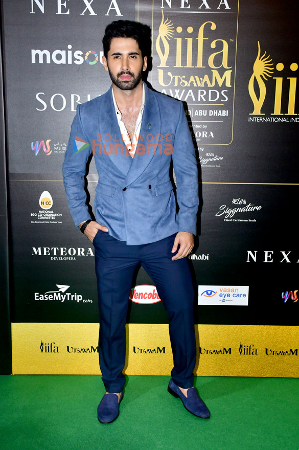 photos ananya panday rakul preet singh mrunal thakur and others grace the green carpet of iifa utsavam awards 2024 10