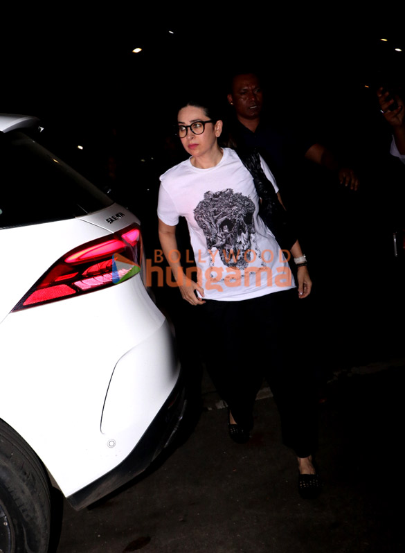 photos arjun kapoor karisma kapoor and others snapped at malaika aroras fathers house in bandra 8