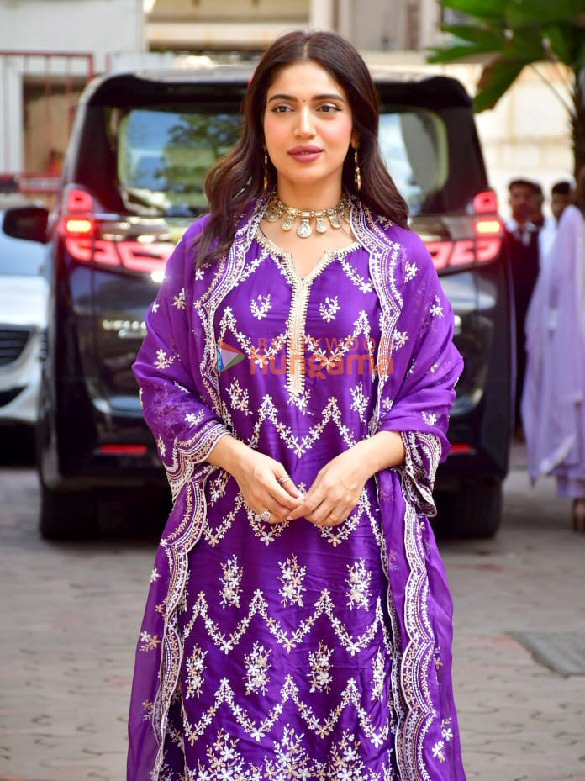 photos bhumi and samiksha pednekar visit shilpa shettys house for ganapati darshan 4