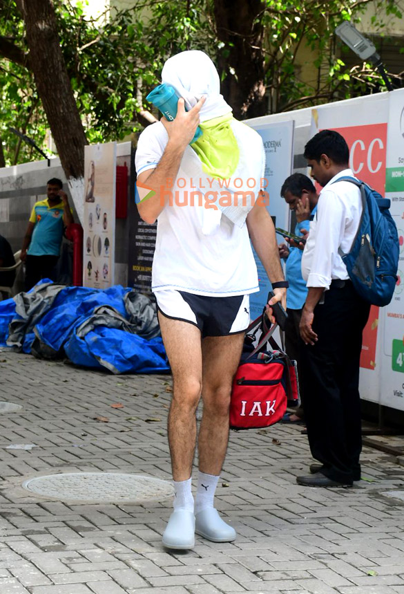 photos ibrahim ali khan spotted at the gym in santacruz 4