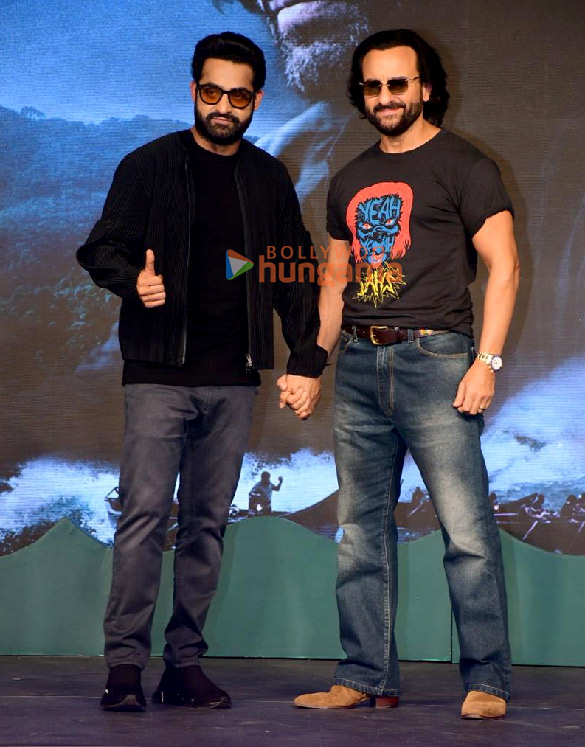 photos janhvi kapoor jr ntr saif ali khan karan johar and others attend the trailer launch of devara part 1 at taj lands end in bandra 5450 2
