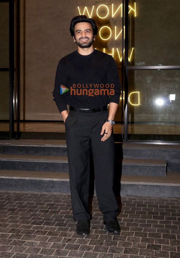 photos manushi chhillar malavika mohanan and others grace the special screening of yudhra 1036 2