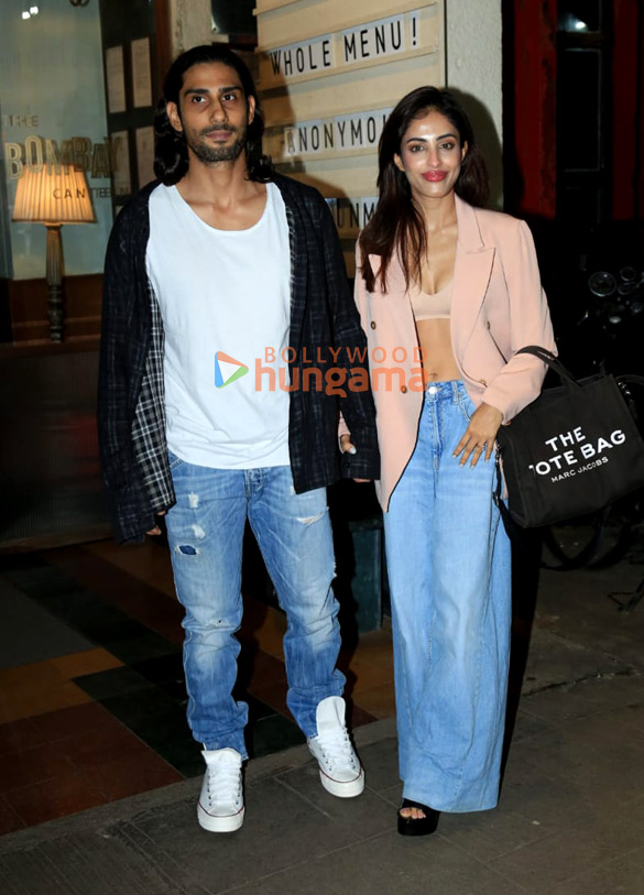 photos prateik babbar and priya banerjee snapped in town 1