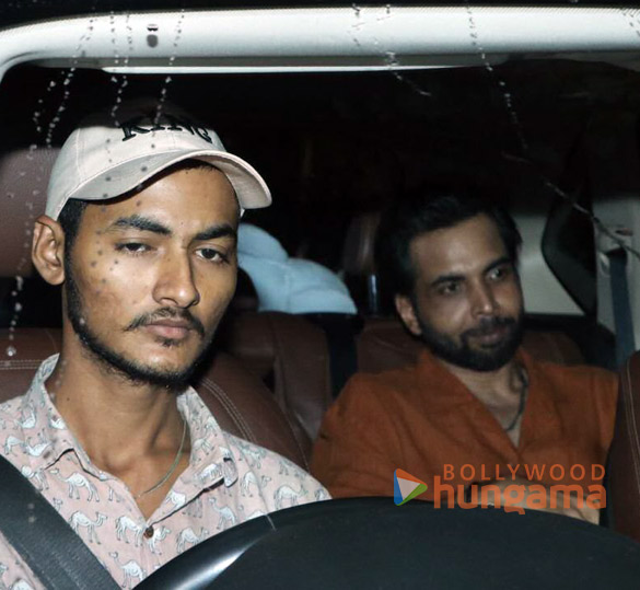 photos rajkummar rao patralekha abhishek banerjee and others snapped in bandra 4