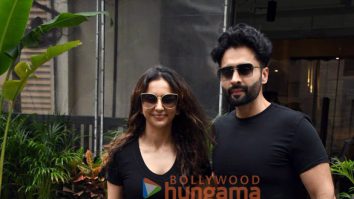 Photos: Rakul Preet Singh and Jackky Bhagnani snapped at Farmers’ Cafe in Khar