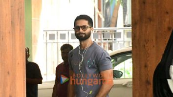 Photos: Shahid Kapoor snapped outside Dinesh Vijan’s Maddock office