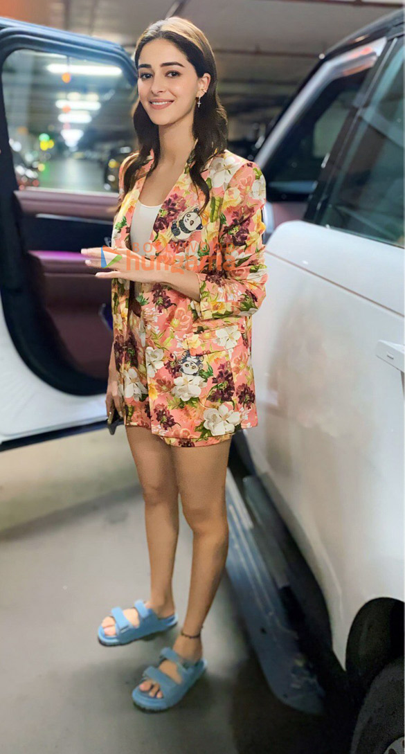 photos siddhant chaturvedi malavika mohanan disha patani and others snapped at the airport 2 4