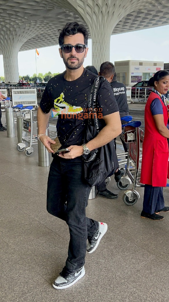 photos siddhant chaturvedi malavika mohanan disha patani and others snapped at the airport 3