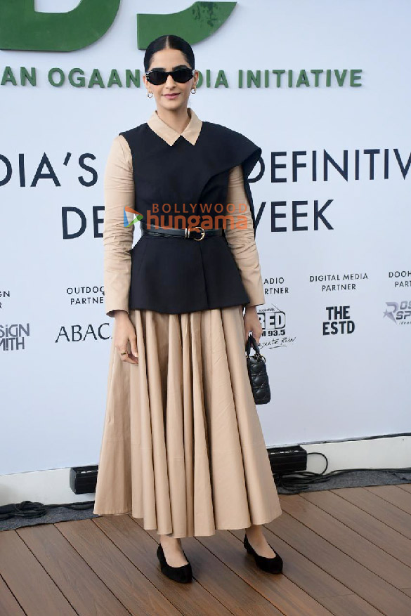 photos sonam kapoor ahuja snapped attending india design id mumbai 2024 event 5