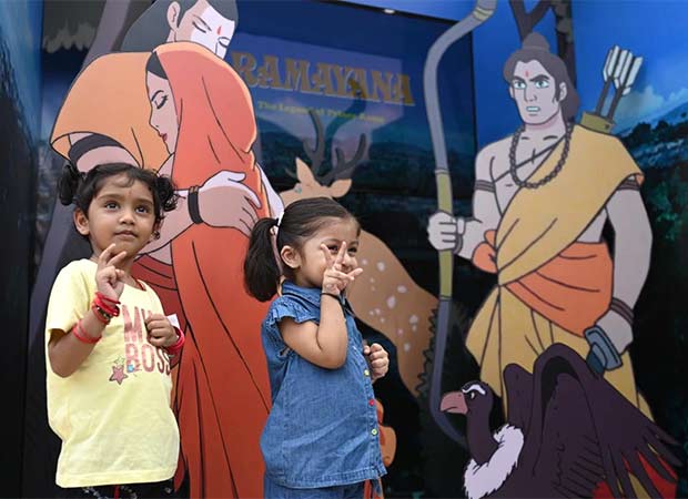 Los creadores de Ramayana: The Legend of Prince Rama organizan una proyección especial para fanáticos en Delhi antes del lanzamiento: Bollywood News