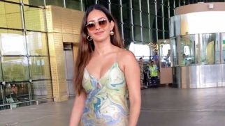 So beautiful! Amyra Dastur smiles as she poses for paps at the airport