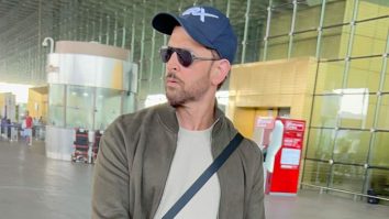 How can someone be so handsome Hrithik Roshan at the airport