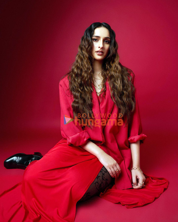 sadia khateeb 1 11