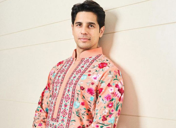 Sidharth Malhotra se asociará con el director de Panchayat, Deepak Mishra, para una película respaldada por Ektaa R Kapoor: Informe