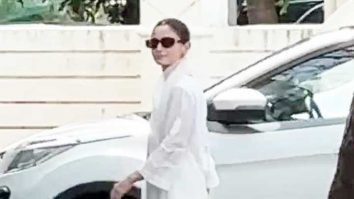Simplicity over everything! Alia Bhatt gets clicked by paps in a white salwar