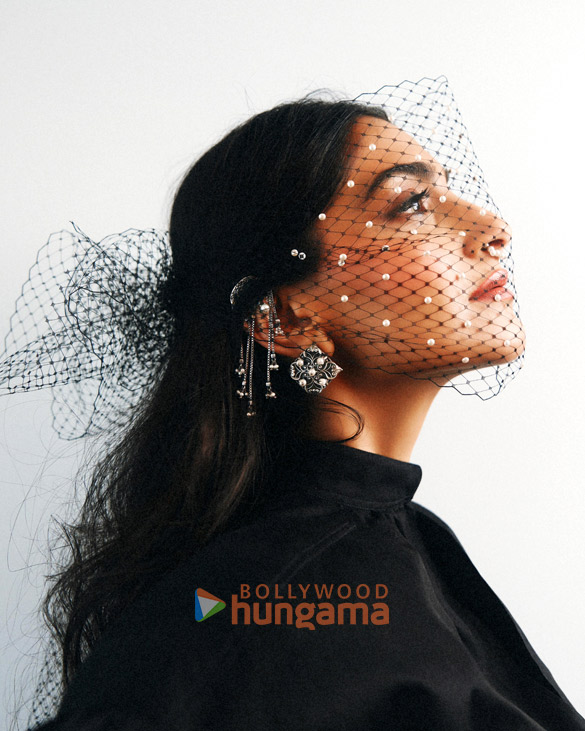 sonam kapoor ahuja 1 102