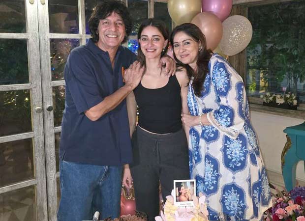 Ananya Panday celebrates 26th Birthday with Orry, Bhavana Pandey and Chunky Panday; cuts ‘Mai Apni Favourite hoon’ cake 26 : Bollywood News