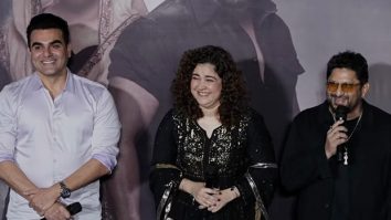 Bandaa Singh Chaudhary trailer launch: Arshad Warsi talks about trolling; leaves everyone in splits: “Main woh buffet table ke saamne khada hoon jahaan ab sirf ek hi dish padi hai” Bandaa Singh Chaudhary trailer launch: Arshad Warsi talks about trolling; leaves everyone in splits: “Main woh buffet table ke saamne khada hoon jahaan ab sirf ek hi dish padi hai”