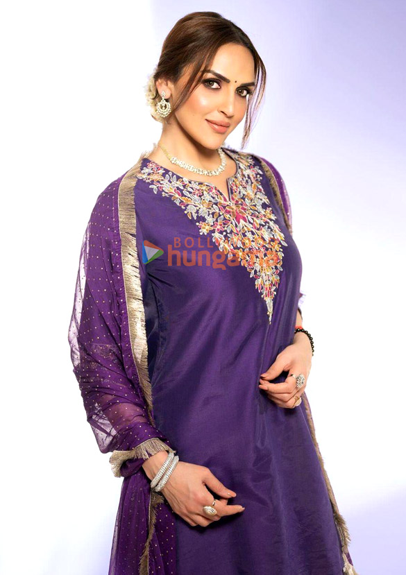 Esha Deol Photos, Images, HD Wallpapers, Esha Deol HD Images, Photos ...