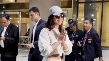 Our Desi Girl Priyanka Chopra Papped at the airport