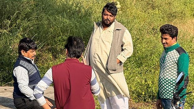 Panchayat stars Jitendra Kumar, Raghubir Yadav, Faisal Malik, and others start filming fourth season; Prime Video gives a peek into behind-the-scenes