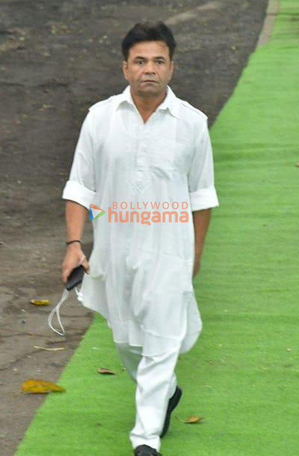 photos aamir khan kiran rao and others attend the funeral of ratan tata 1 2
