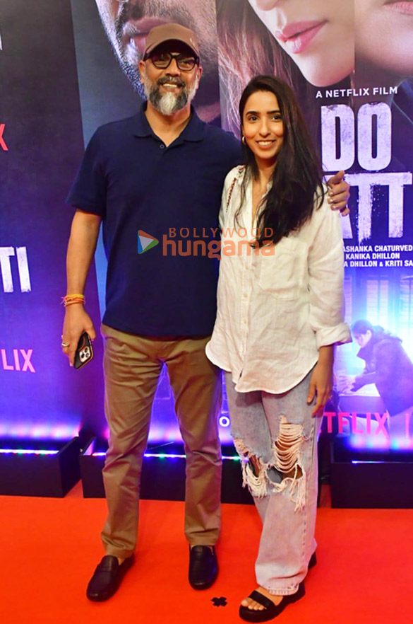 photos ajay devgn kajol kriti sanon and others grace the premiere of do patti 6