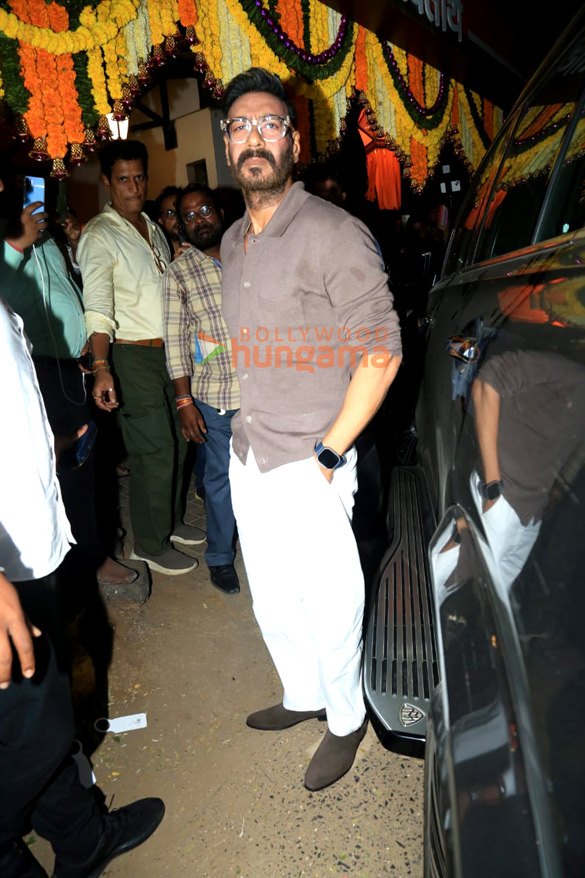 photos ajay devgn rohit shetty tiger shroff and arjun kapoor snapped at raj thackerays house 5