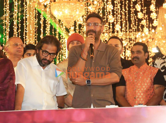 photos ajay devgn rohit shetty tiger shroff and arjun kapoor snapped at raj thackerays house 833 10