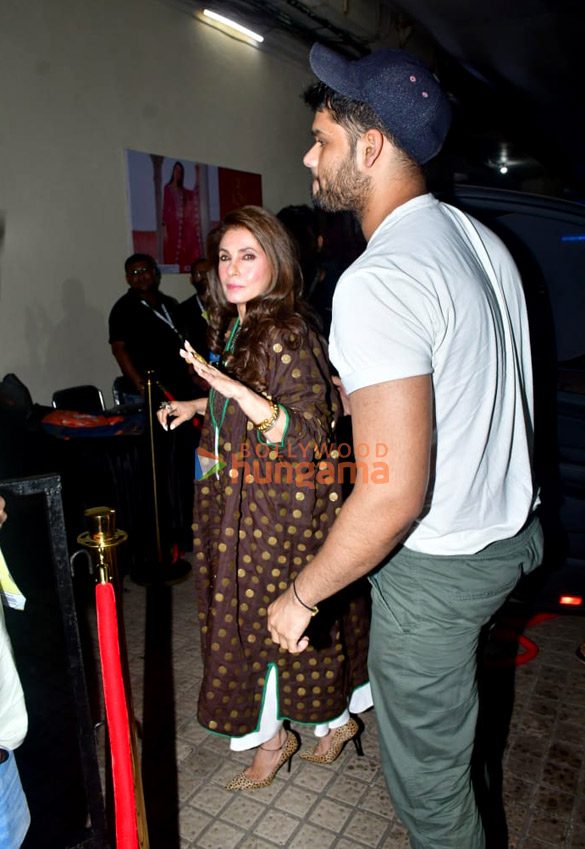 photos akshay kumar twinkle khanna and dimple kapadia snapped at pvr juhu 2