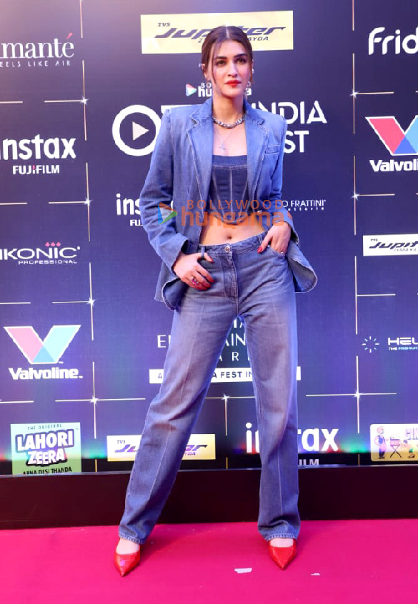 Photos: Kriti Sanon, Ananya Panday, Rakul Preet Singh, Saiee Manjrekar, Zareen Khan and others snapped at the Bollywood Hungama OTT India Fest – Day 1 Photos: Kriti Sanon, Ananya Panday, Rakul Preet Singh, Saiee Manjrekar, Zareen Khan and others snapped at the Bollywood Hungama OTT India Fest – Day 1