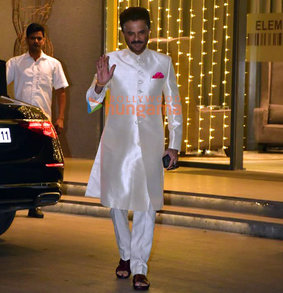 photos anil kapoor karan johar neetu singh and others snapped attending abu jani and sandeep khoslas diwali party 5