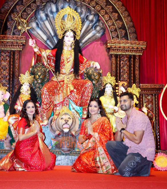 photos ankita lokhande nia sharma rashami desai siddharth nigam and many more snapped at the goregaon durga mahotsav 2024 3