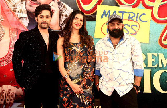 photos anuj saini kashika kapoor and prradip khairwar grace the premiere of aayushmati geeta matric pass 1