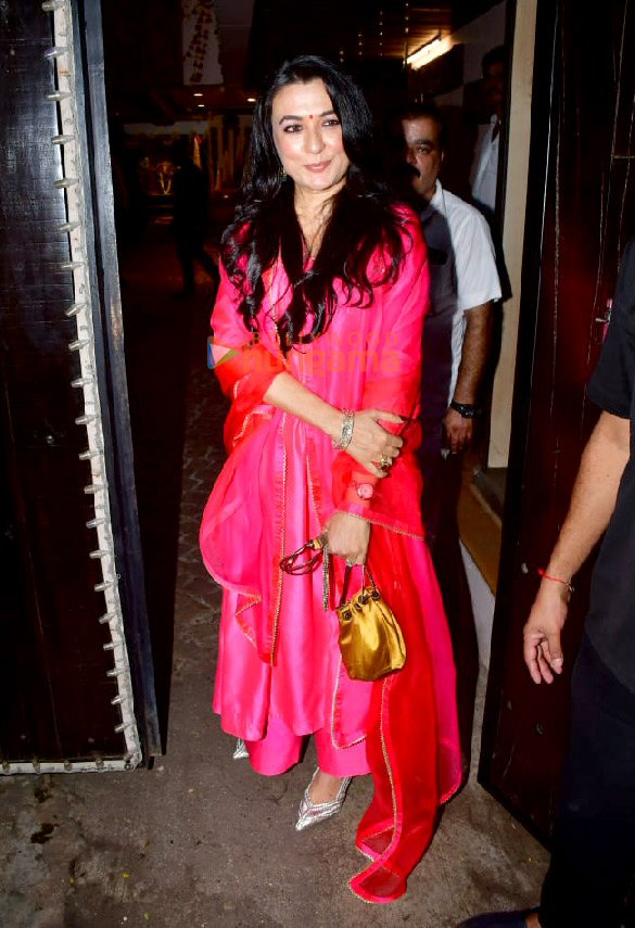 photos celebs snapped at anil kapoors residence for karwa chauth 10