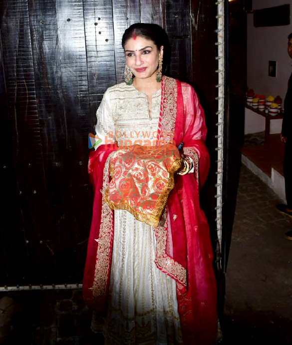 photos celebs snapped at anil kapoors residence for karwa chauth 3 2
