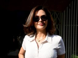 Photos: Esha Gupta snapped outside a salon in Bandra