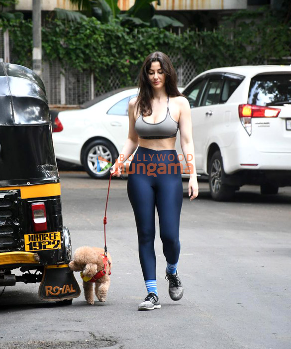 photos georgia andriani snapped outside a gym in bandra 5