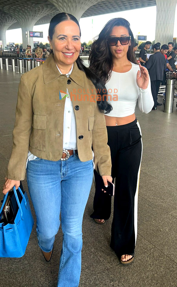 photos kareena kapoor khan krishna shroff and ayesha shroff snapped at the airport 2