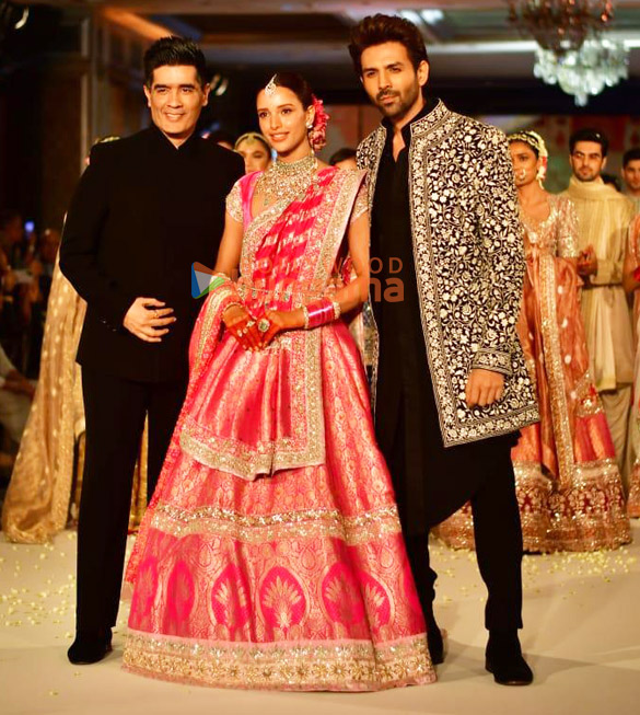 Photos: Kartik Aaryan, Triptii Dimri, and others turn showstoppers at the Manish Malhotra fashion show