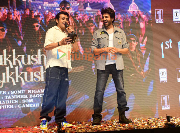 Photos: Kartik Aaryan and Sonu Nigam launch the song ‘Hukkush Phukkush’ from Bhool Bhulaiyaa 3 | Parties & Events