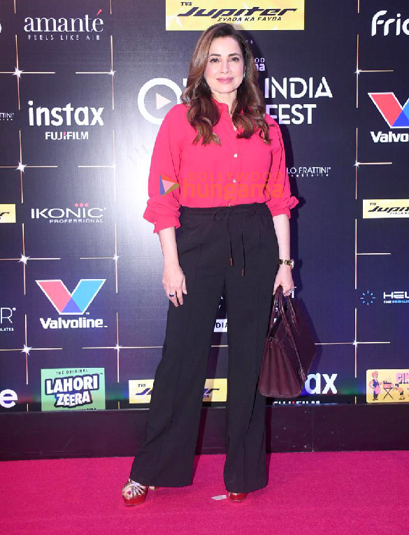 photos kubbra sait neelam kothari bhavana pandey and others snapped at the bollywood hungama ott india fest day 2 3