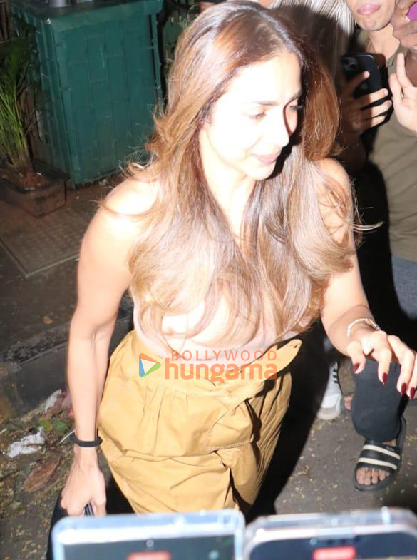 photos malaika arora snapped in mumbai 4