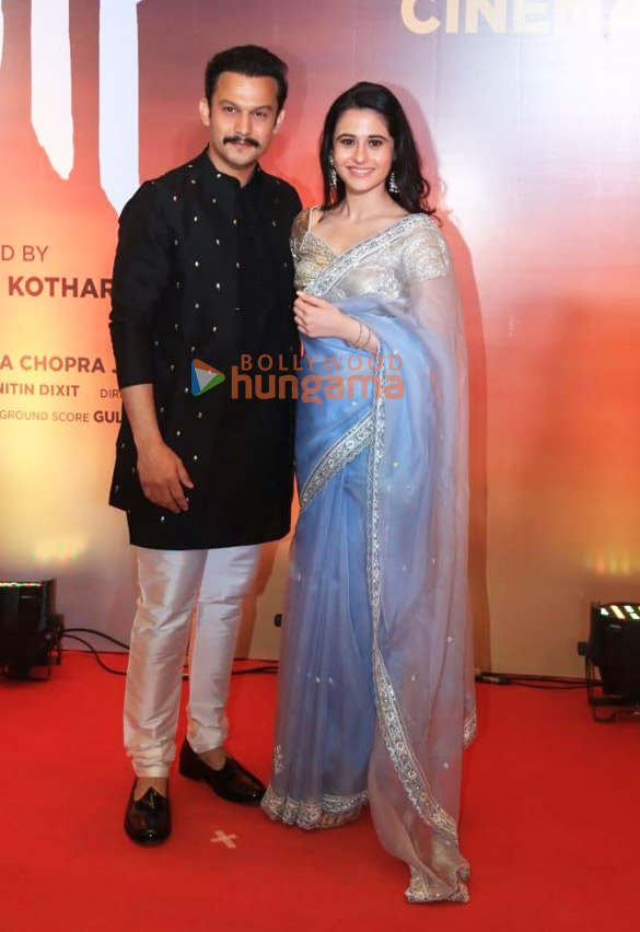 photos priyanka chopra jonas ashutosh gowariker and others grace the premiere of marathi film paani 6