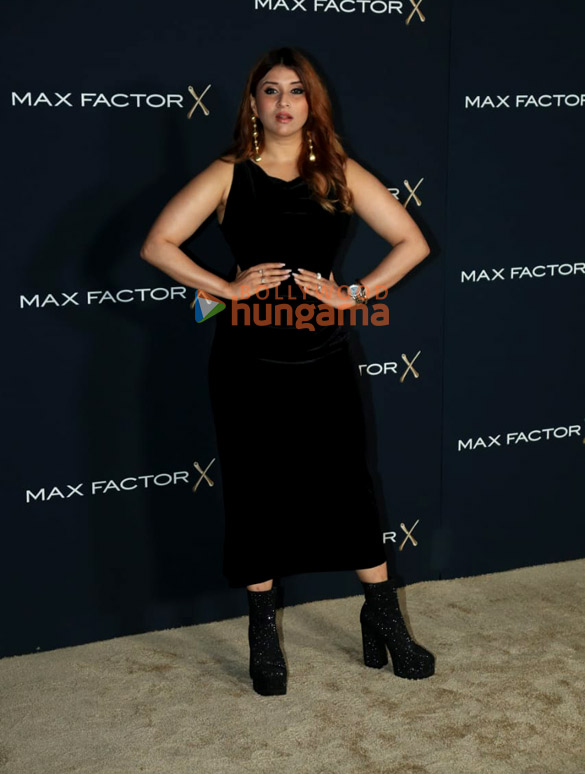 photos priyanka chopra jonas snapped at the launch of a new beauty product line from max factor 45 5