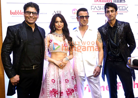 photos ronit roy and soundarya sharma snapped walking the ramp at the bombay times fashion week 6